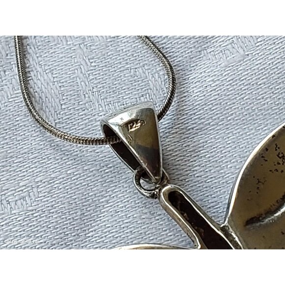 Sterling silver dragonfly with abalone shell wings pendant with sterling chain - Picture 5 of 9